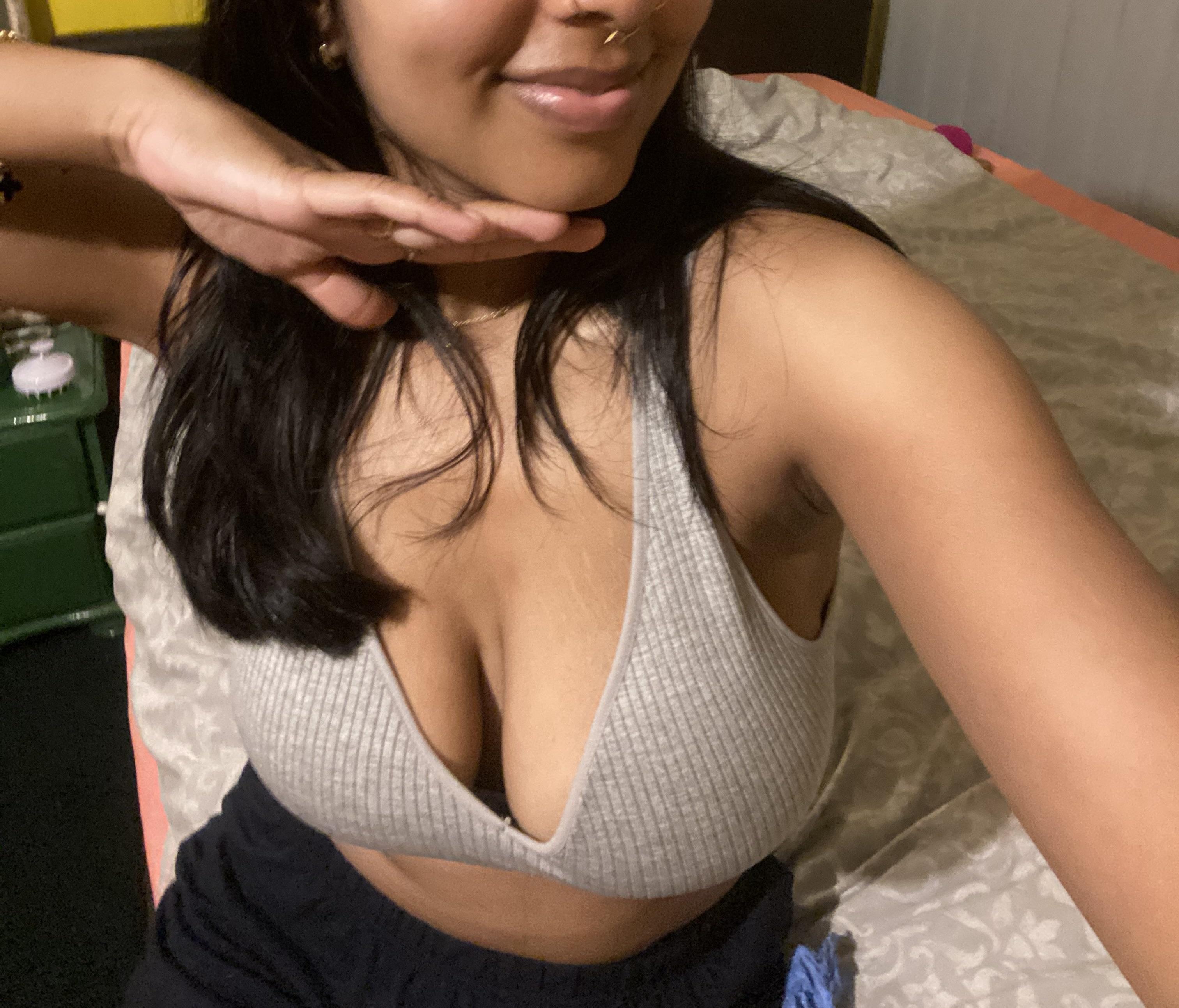 Desi GF Showing Cute Side Then Getting Naughty for Viewer