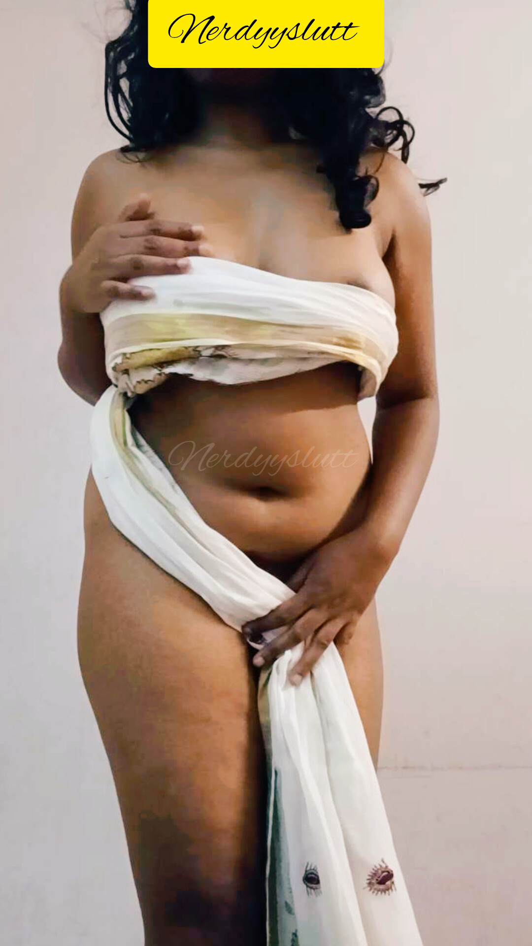 Indian Slut Sending Pussy Pics Wishing Happy Holidays
