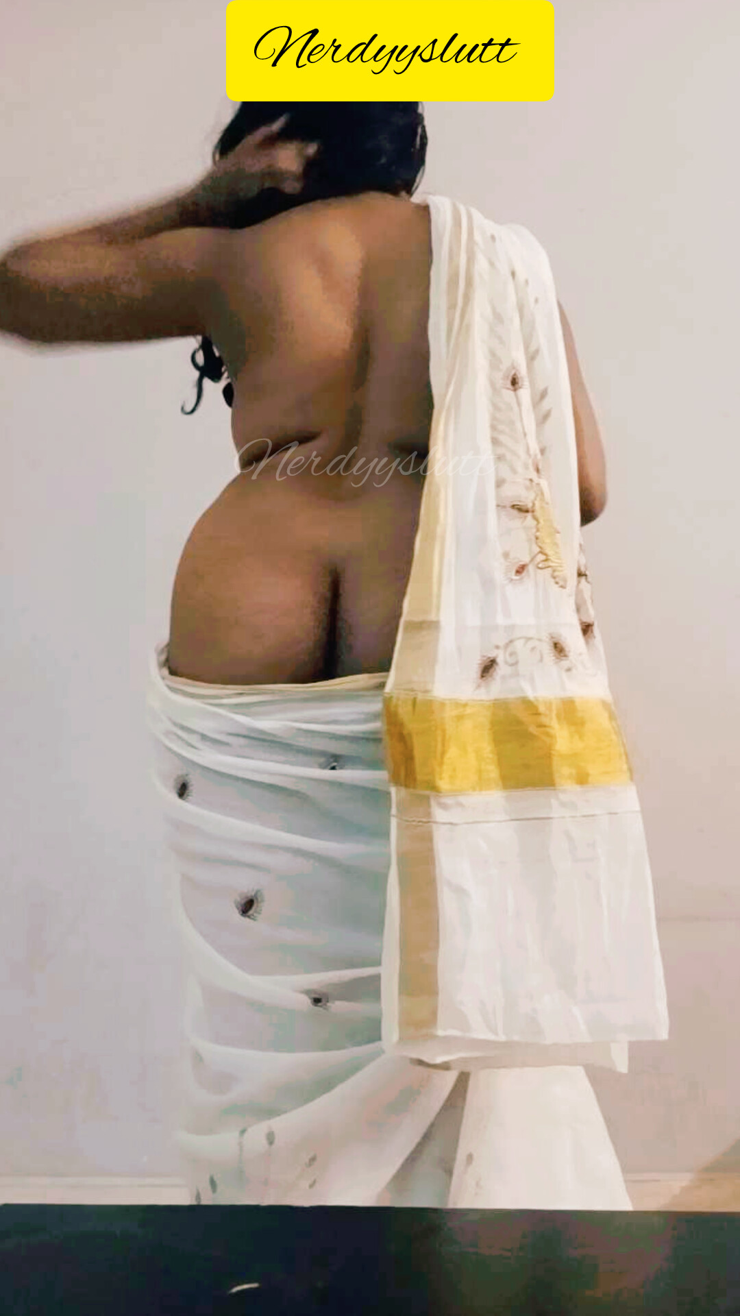 Indian Slut Sending Pussy Pics Wishing Happy Holidays