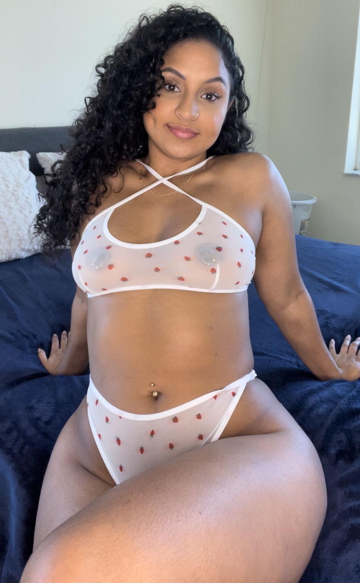 I hope at least one of you likes thick girls