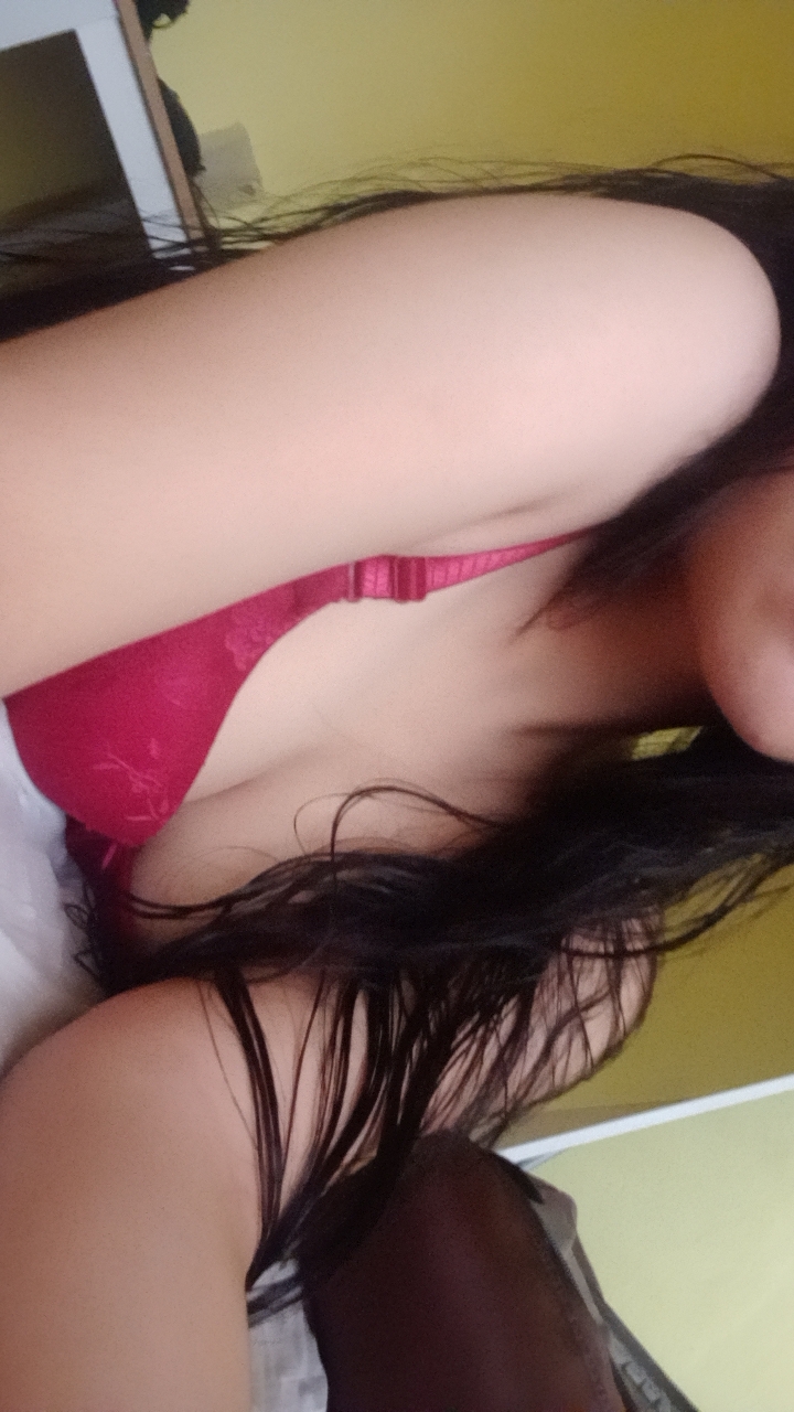 Indian Slut Swiping Right Getting Fucked Same Night