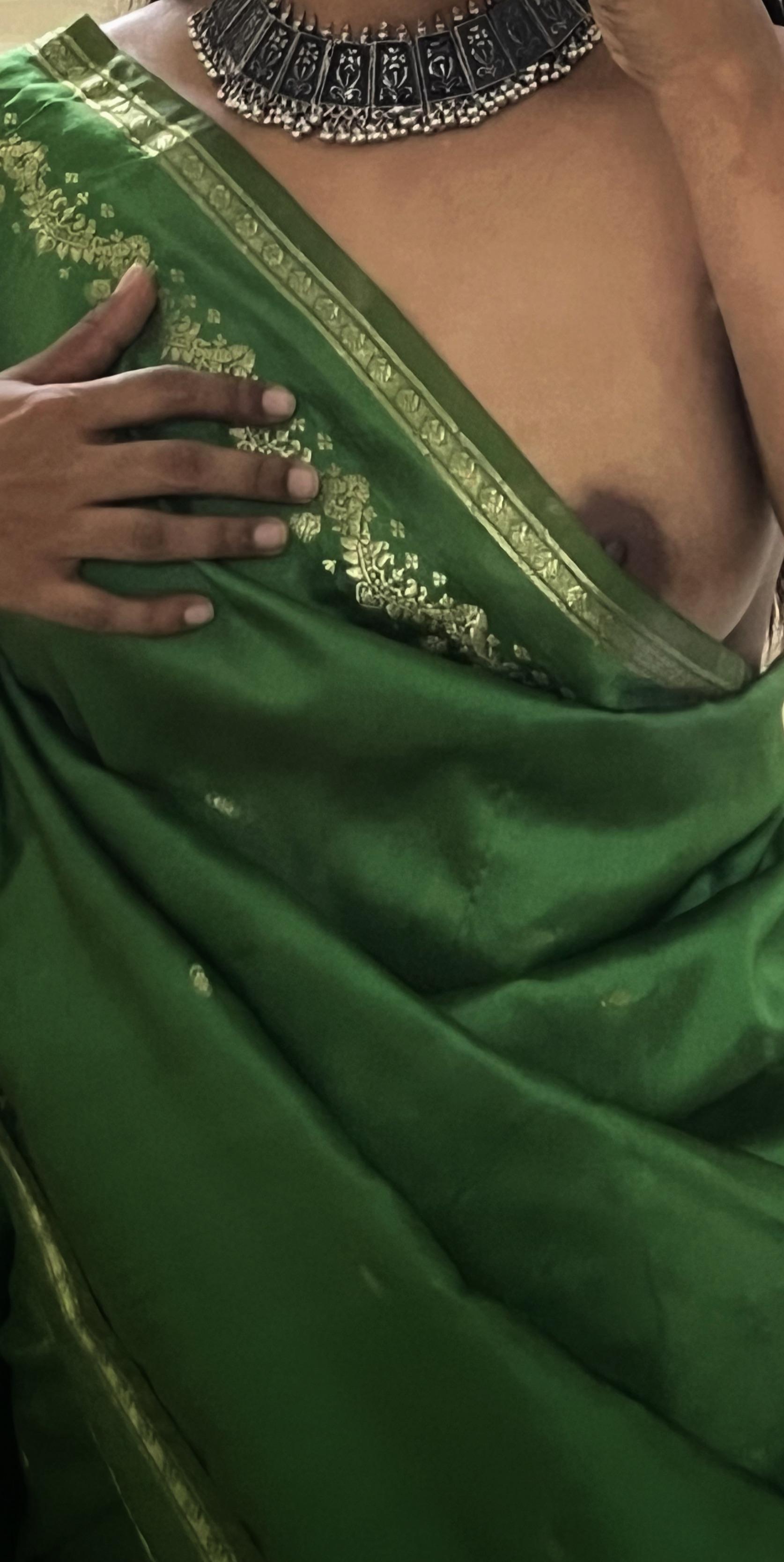 Married Indian Woman Moaning While Getting Dirty Talk