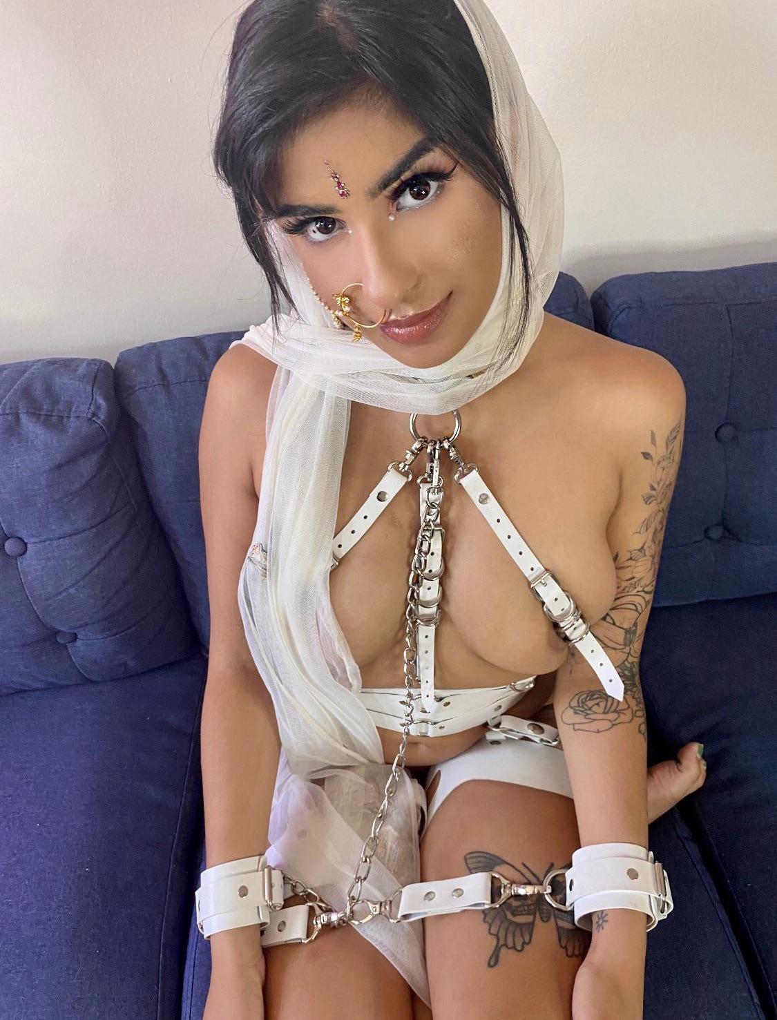 Indian Girlfriend Ready To Serve You Spreading Herself