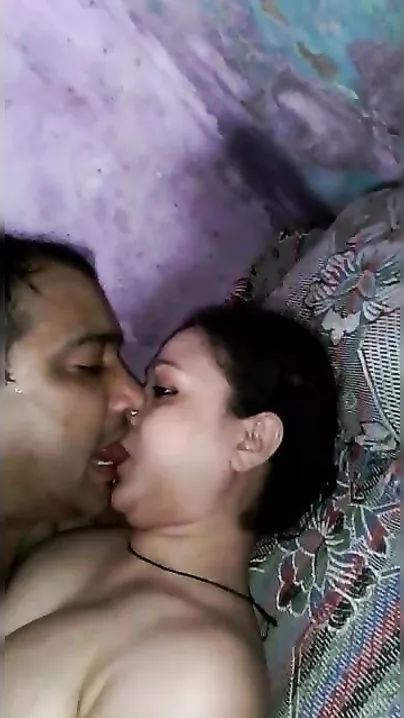 Horny Hindi Bhabhi sex with her tenant