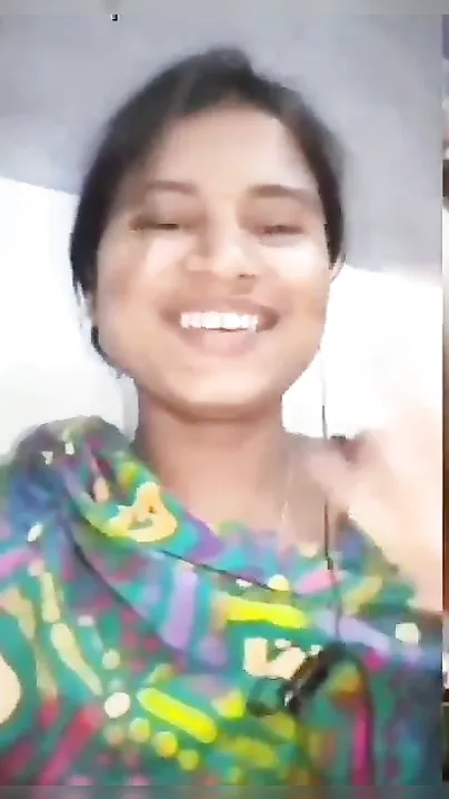 Hot BD beauty in nature's garb MMS selfie movie scene