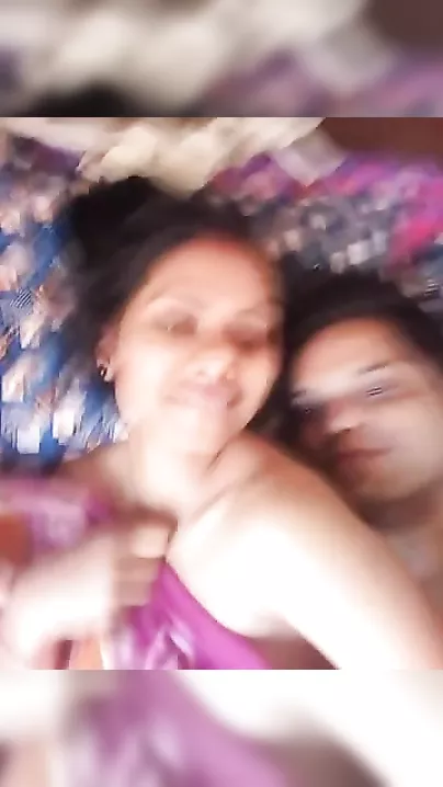 Large mangos HONEY breastfeed to her lover