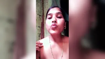 Innocent village girl hirsute cunt show MMS clip