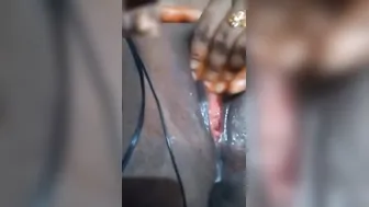 Mature Bangladeshi Bhabhi fingering her cum-hole on web camera