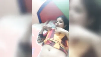Sexy Indian hotty sex mms episode with her cousin brother