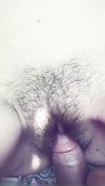 Hirsute Dehati pussy show in the outdoors
