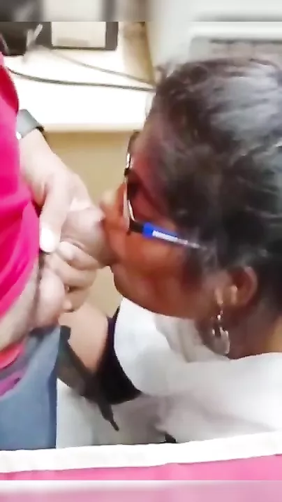 Nerdy Indian GF fellatio for the first time