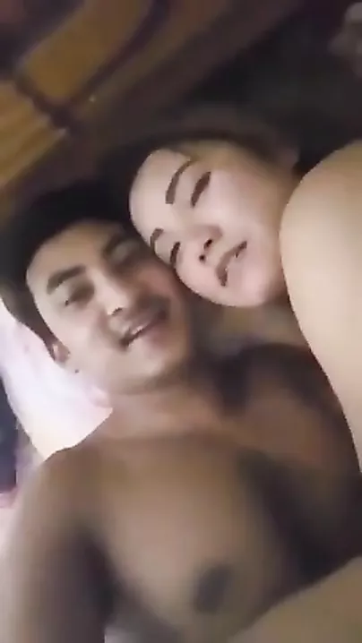 Nepali couple home sex MMS selfie clip