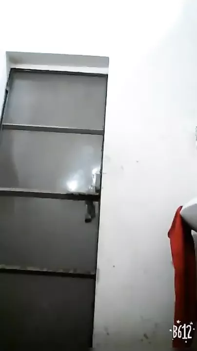Paki gal leaked video goes live