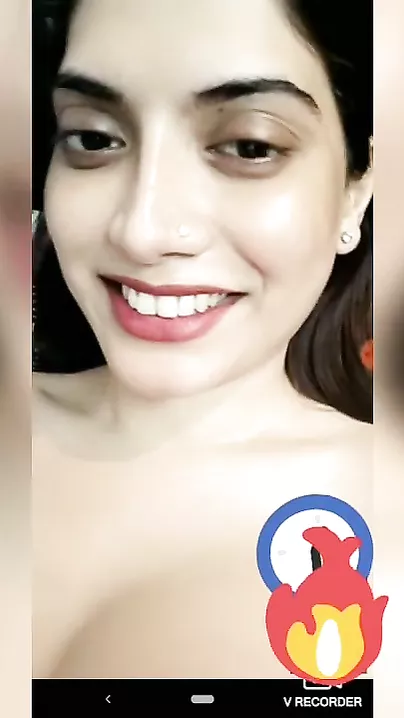 Sexy Indian HONEY selfie nude MMS movie