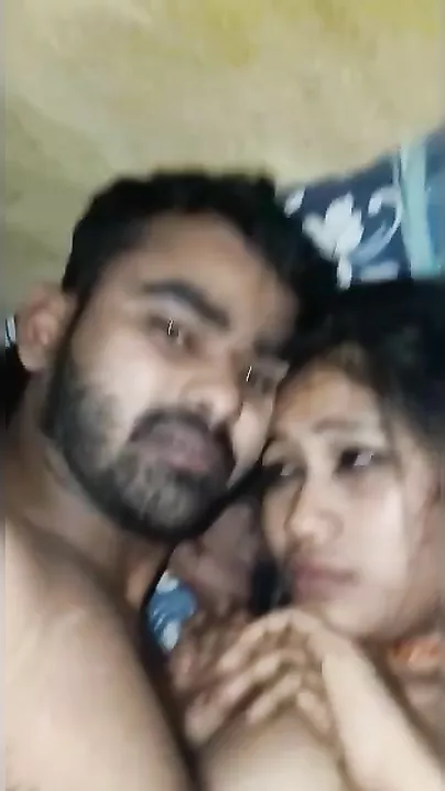 Hindi couple sex video with Hindi audio
