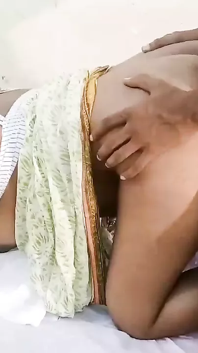 Indian porn star XXX clips rock the internet