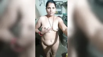 Explosive hot beautiful Indian naked selfie episode