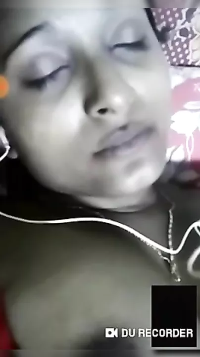 Hot Bangla clip call with bf MMS