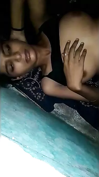 Hardcore groaning sex movie scene MMS scandal