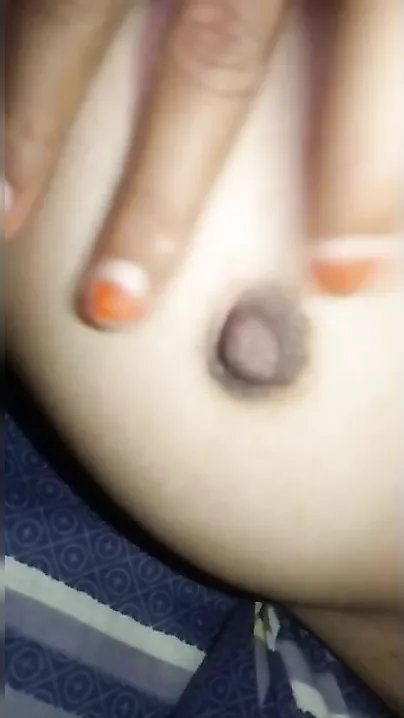Hot Indian cute nipp show clip