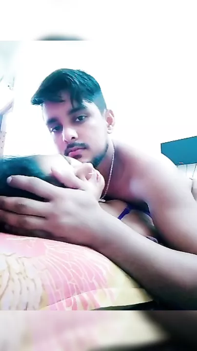 Young fucking Indian lovers selfie clip MMS