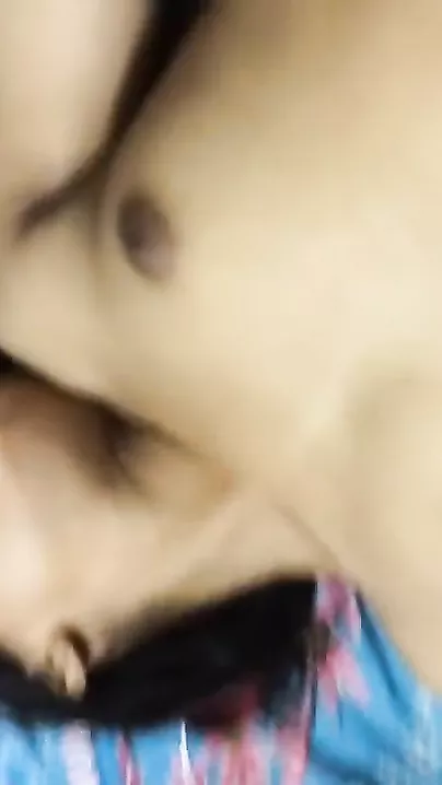 Slender gal pussy fucking MMS video scandal
