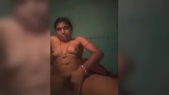 Horny village wife selfie sex clip