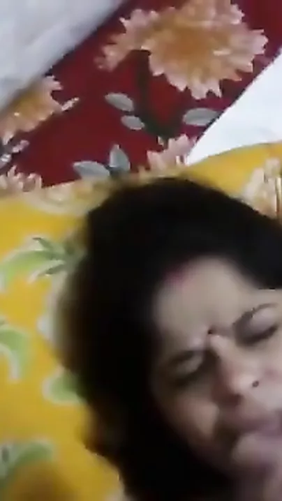Older wife homemade sex with her neighbour