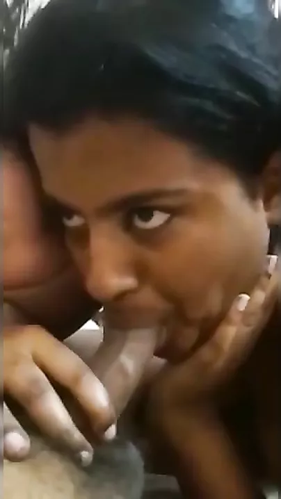 Hawt Srilankan engulfing cock of her boss