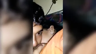 Desi aunty feeding titties to her neighbour guy