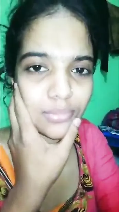 Virgin Indian cutie sex with her bf