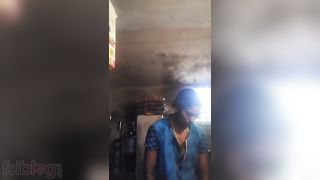 Dehati Bengali undressed MMS episode