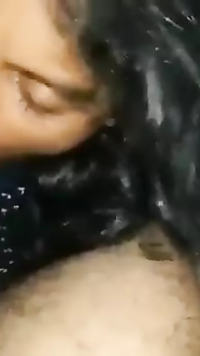 Hot Tamil orall-service sex episode would please oral paramours