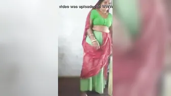 Dehati village pussy show MMS movie