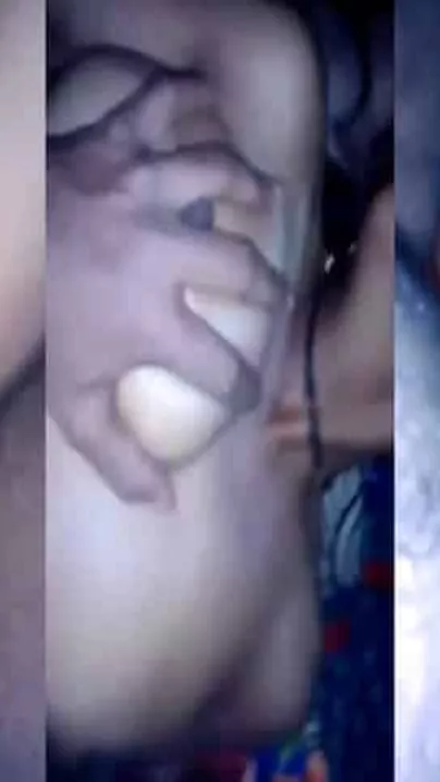 Dusky housewife home sex with her ex-lover