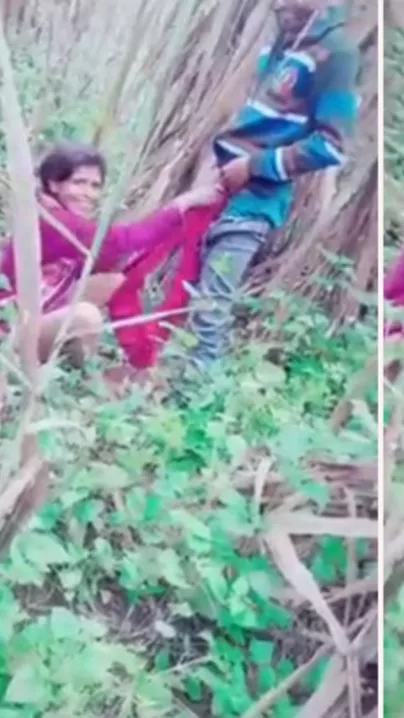 Indian Randi outdoor sex act caught by a voyeur