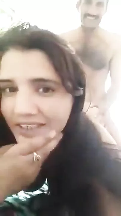 Indian bf girl receives fucked in doggy position