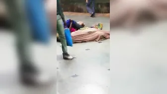 Desi pair public sex movie discharged by a voyeur