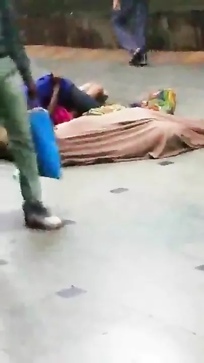Desi pair public sex movie discharged by a voyeur