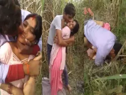 Village Bhabhi outdoor sex episode shared online : INDIAN SEX on ...