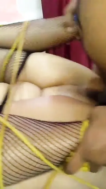 Dominant guy turns Desi into a slave and treats her with XXX sausage