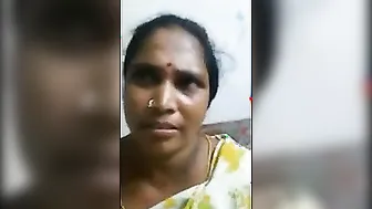 Naughty Desi woman shows private parts and roommate films XXX video