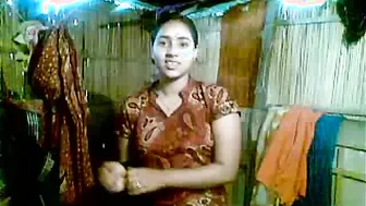 Indian Village Girl Getting Naked For Boyfriend On Camera