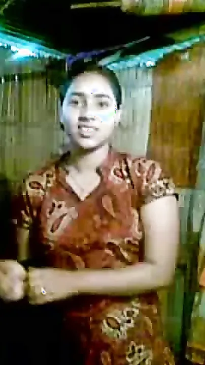 Indian Village Girl Getting Naked For Boyfriend On Camera