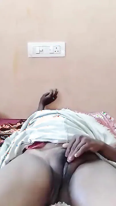 neighbor aunt show pussy young boy