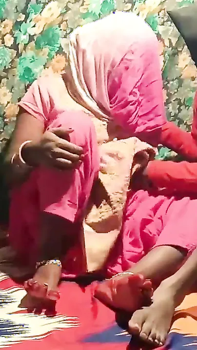 Desi Village Wife Getting Pounded Hard in Open Fields