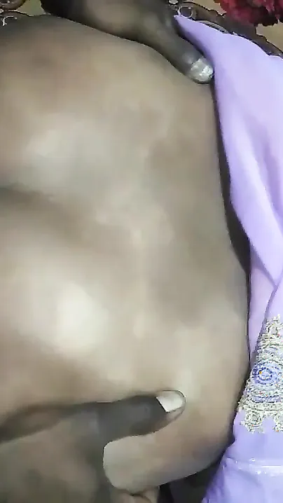 Desi Indian Bhabhi Fuck By Lover in Bedroom Indian Clear Hindi Audio