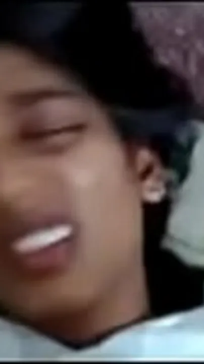 Desi College Babe First Time anal Sex! Chudai with Loud Moaning Sound