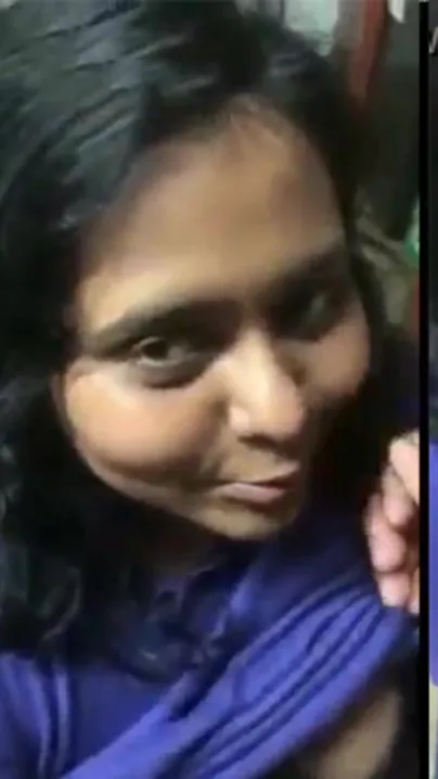 Desi whorish aunty gives own nephew handjob