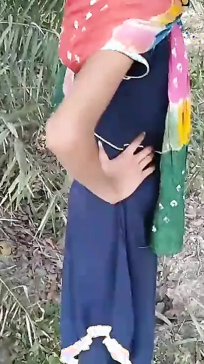 Guy meets lonely Desi girl and implicates her in outdoor XXX activity